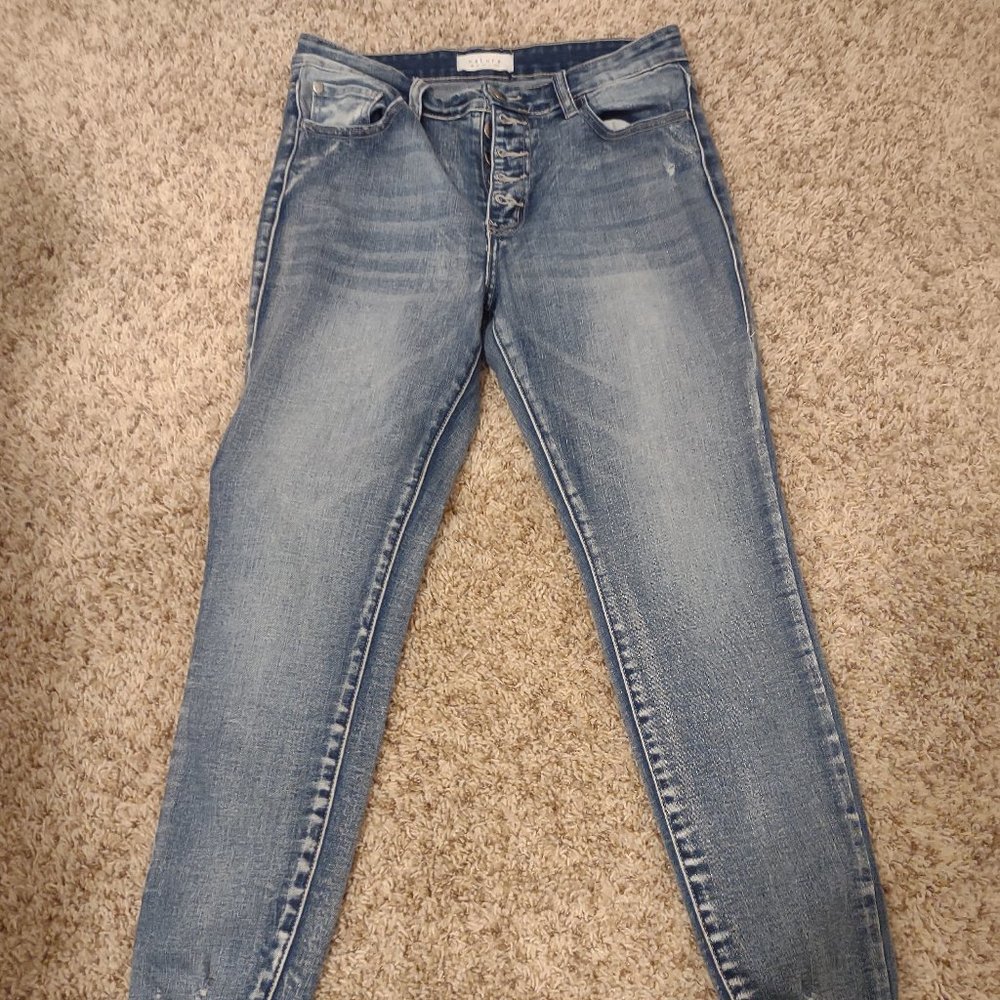 Nature Denim- Size 9/28- NWOT!